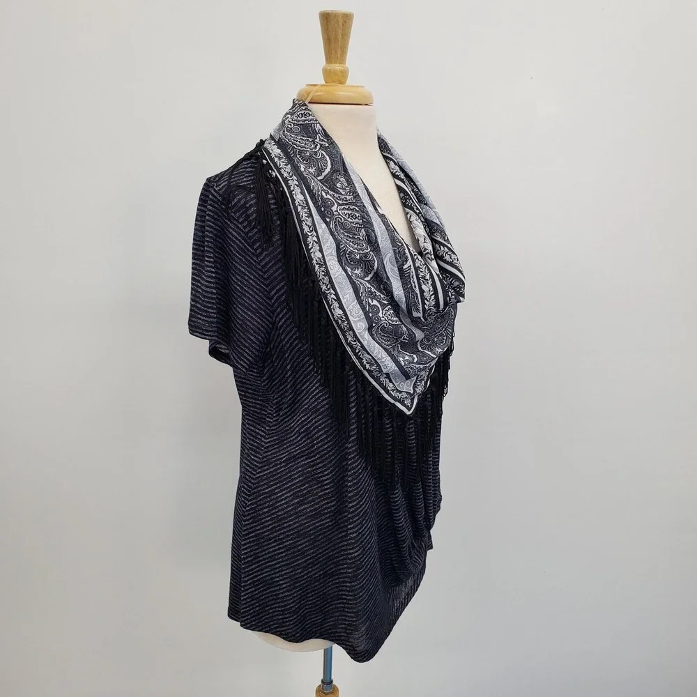 NWT OneWorld Scarf Neck Knit Top Womens 1X Gray Black‎ Paisley Short Sleeve - Picture 5 of 15